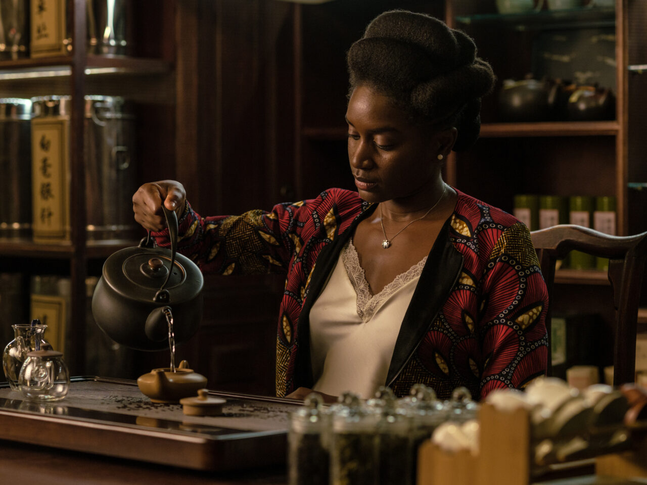 BLACK-TEA_Photo-13_OLIVIER MARCENY (c) CINÉFRANCE STUDIOS ARCHIPEL 35 DUNE VISION