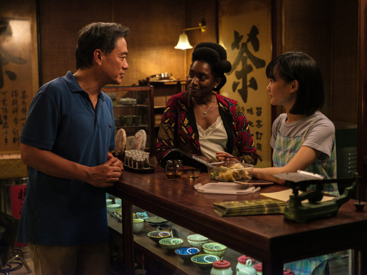 BLACK-TEA_Photo-2_OLIVIER MARCENY (c) CINÉFRANCE STUDIOS ARCHIPEL 35 DUNE VISION