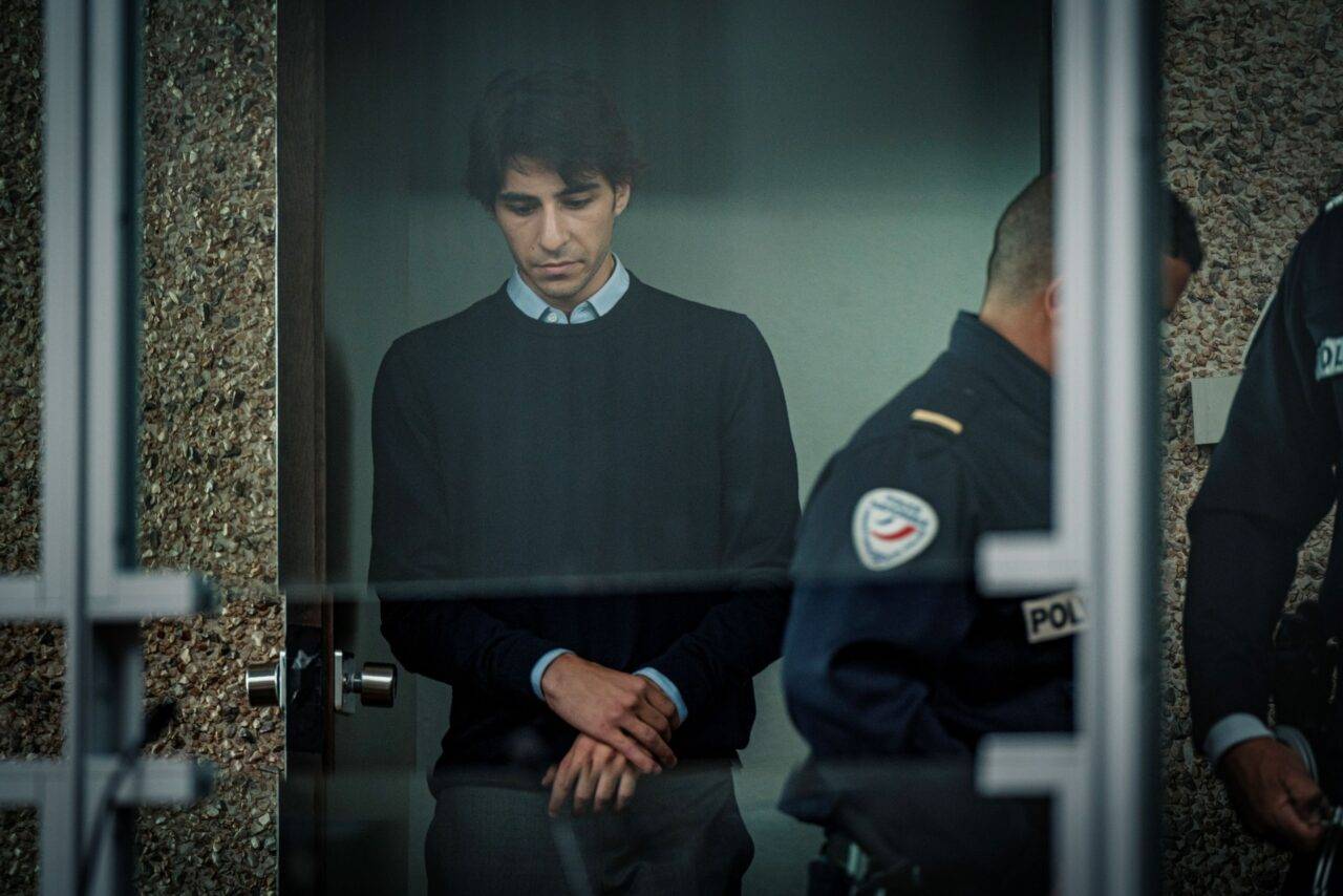 COPYRIGHTphotos-jerome-prebois-2021-curiosa-films-films-sous-influence—gaumont-france-2-cinema-ressources_2021-11-08_032_AAK6163_kis_meret