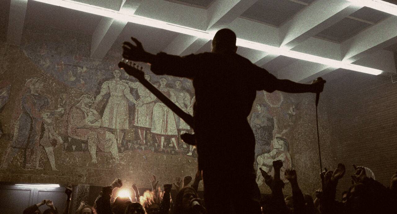 Eltorolni_Frankot_4k_STILL_1-Credit_Otherside-Stories-scaled