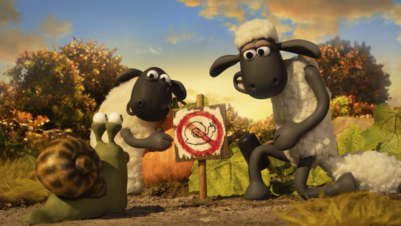Shaun-the-Sheep-The-Beast-of-Mossy-Bottom-Stills-Press-Photos-4711×2650-STS-BEAST-EPPlus-020-01000-ShaunHazelNoSnailSign-jpg