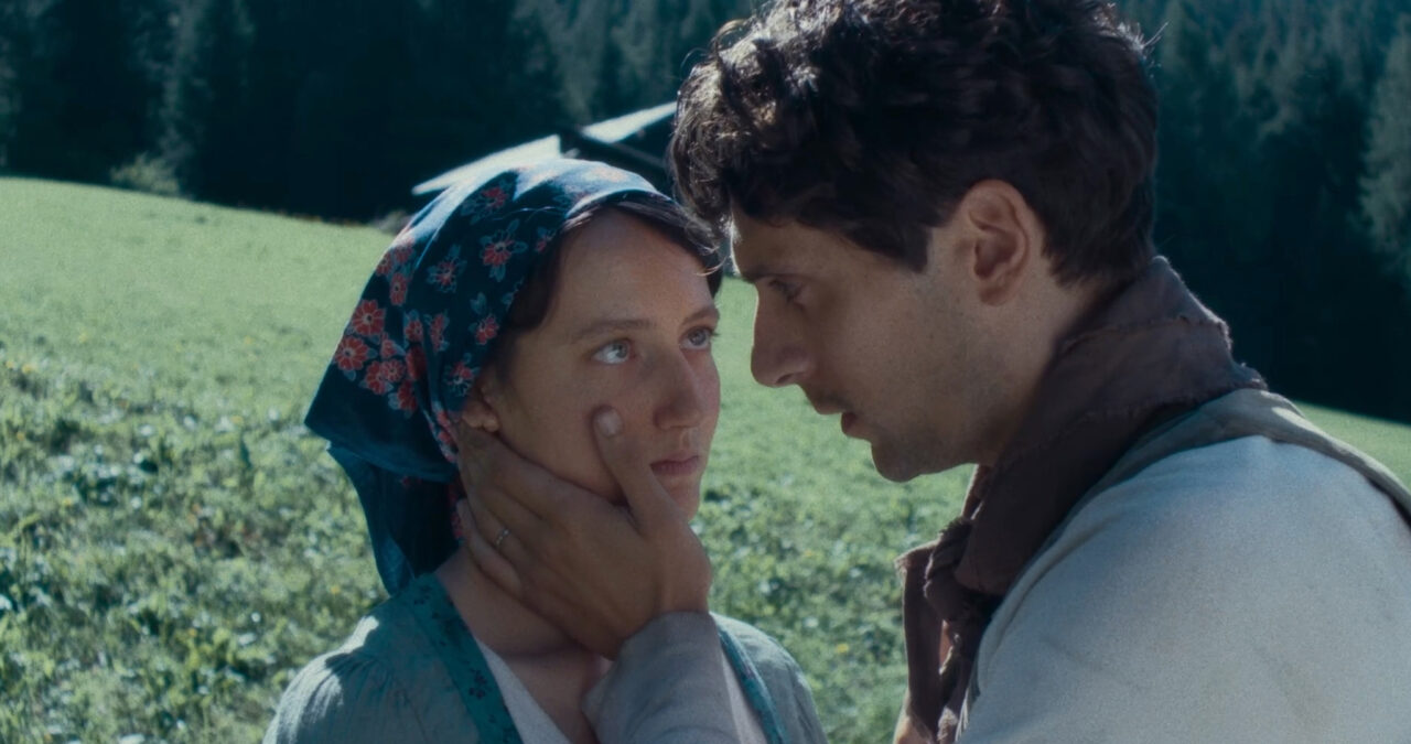 Vermiglio_FTR_F-190_IT-XX_INT_51_24fps@12Mbps.01_05_58_09.Still069